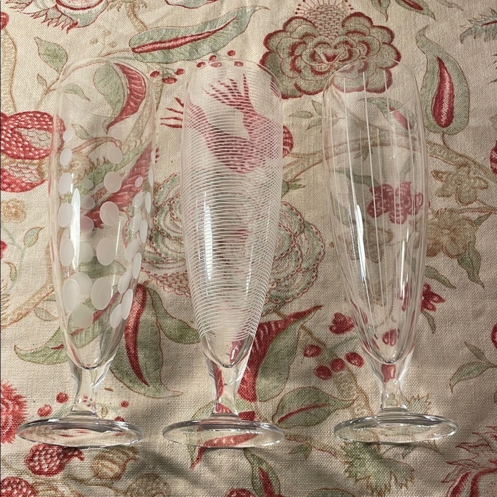 Mikasa Cheers 3 Tall Pilsner Frosted Etched Designs Glass Champagne Flutes Clear